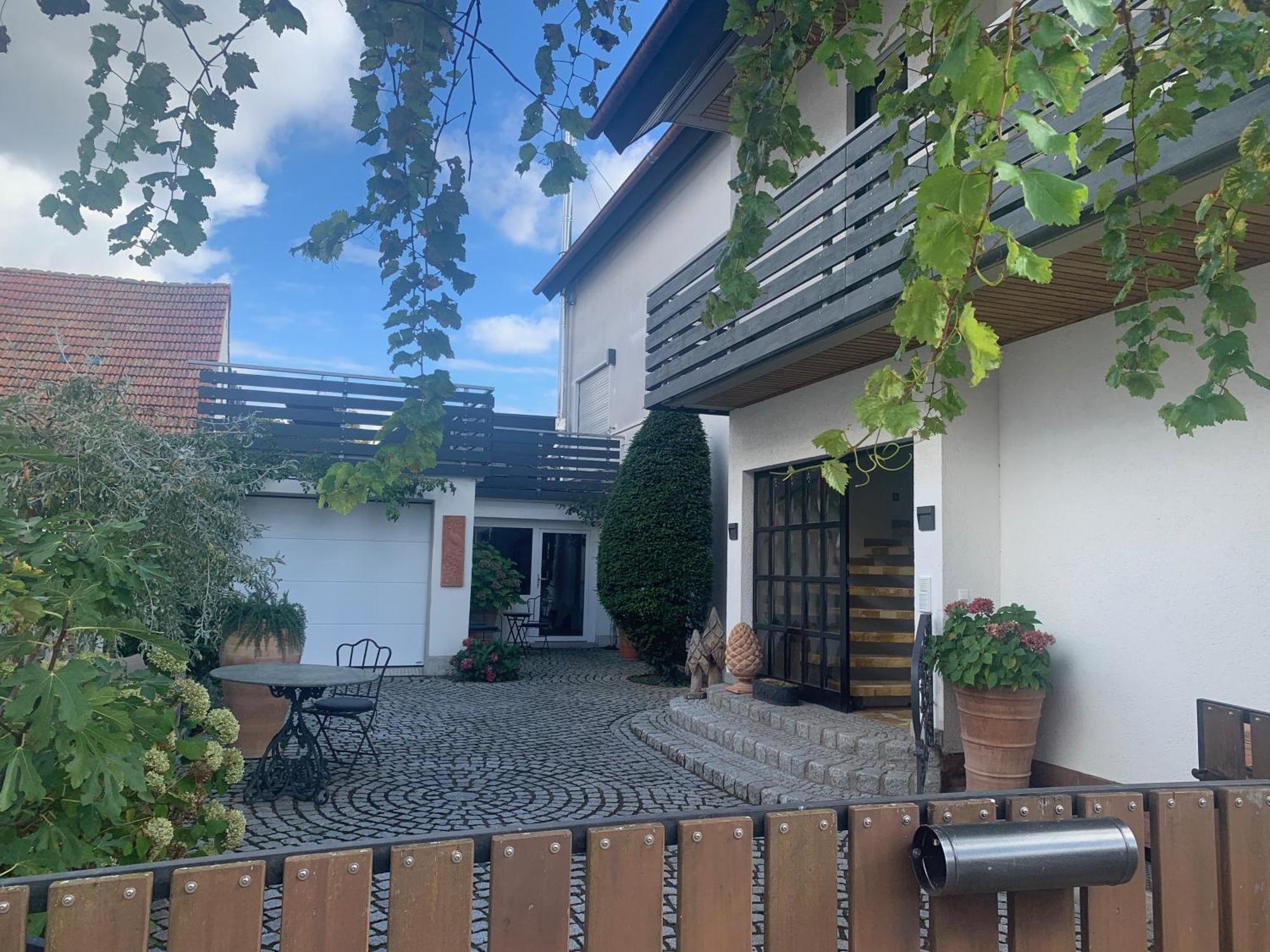 Bienenstube Apartment Venningen Bagian luar foto